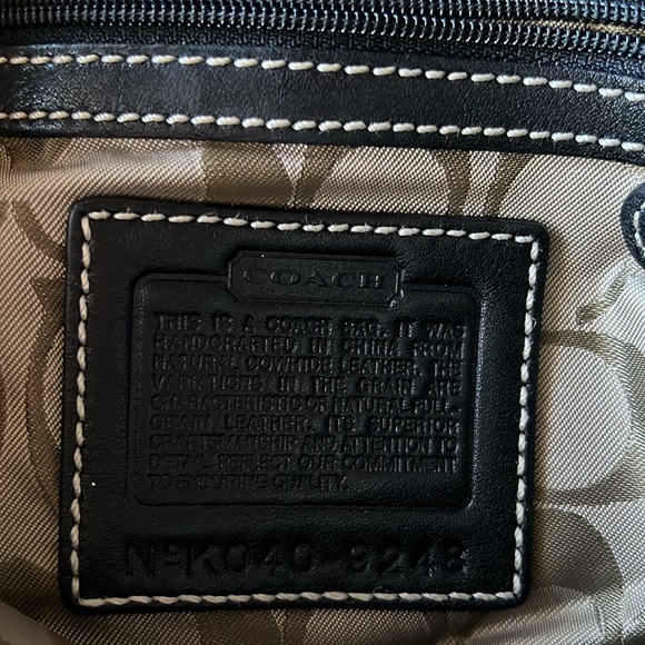 Coach Big Buckle Should Bag - Picture 6 of 8